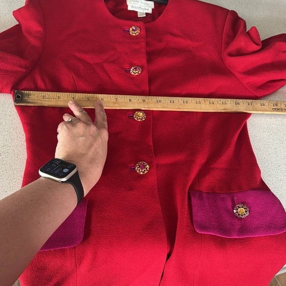Red and pink Ann Taylor 80’s blazer with gold tone pink buttons size 6 - Picture 11 of 12